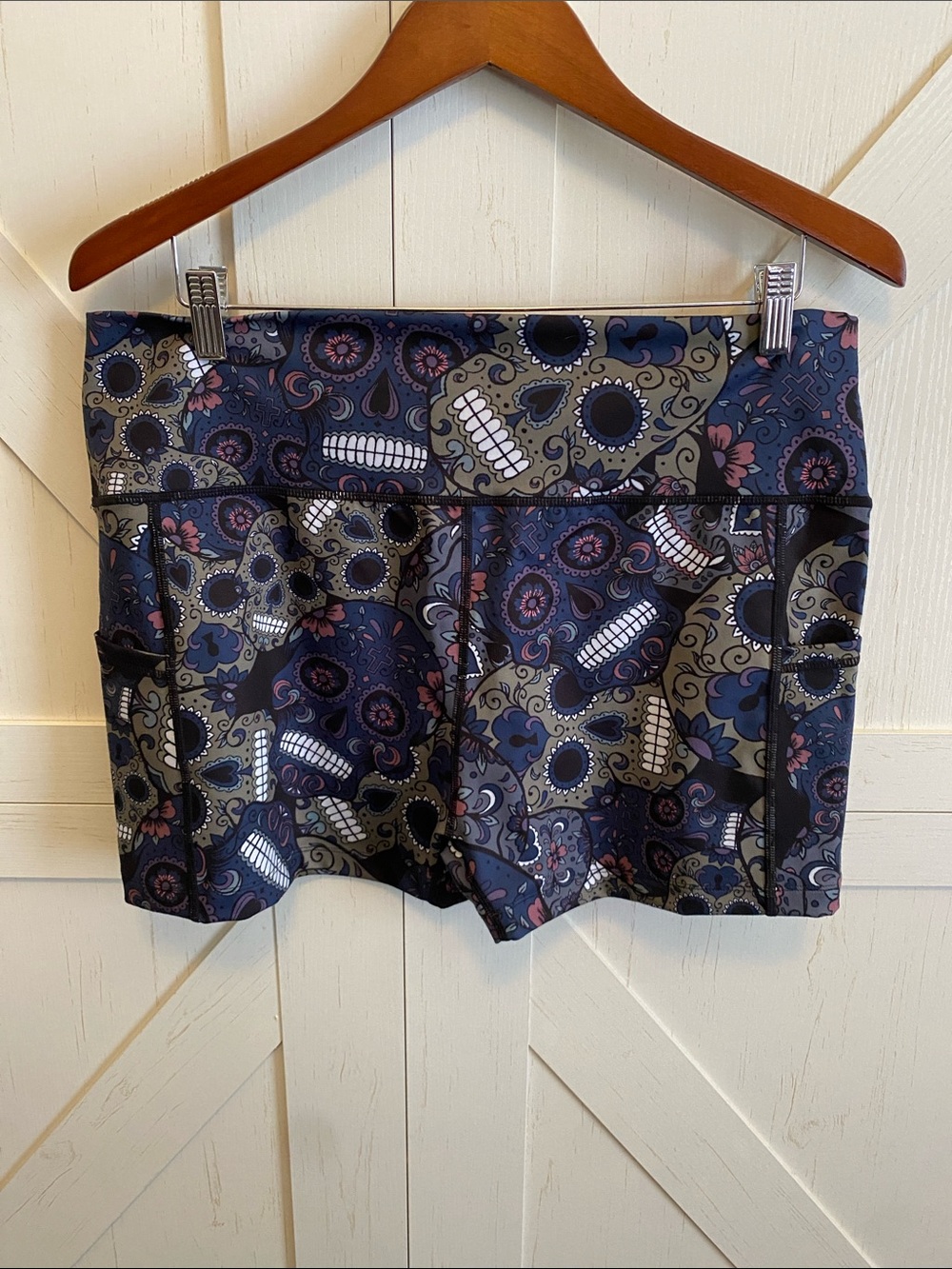 Women’s Navy Skull Print Athletic Shorts